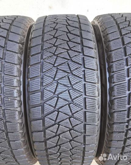 Bridgestone Blizzak DM-V2 225/60 R17 99V