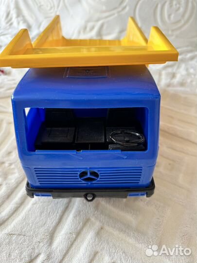 Детская машинка каталка mercedes
