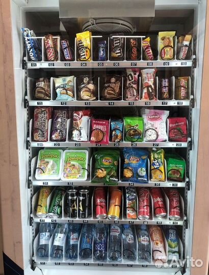 Снэковый автомат и кофекорнер