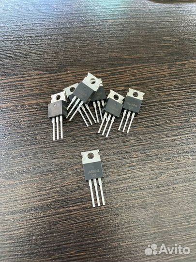 Транзистор mosfet SI030N040B