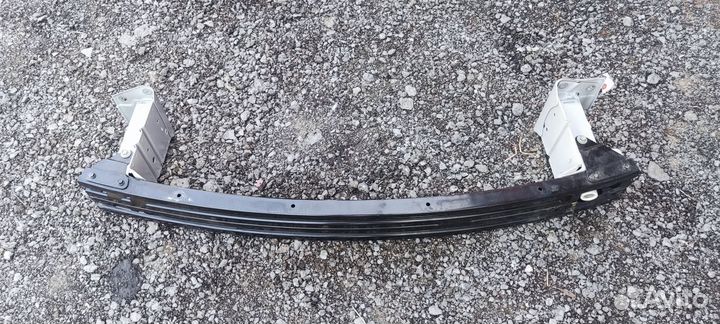 Жёсткость бампера Nissan leaf ZE1