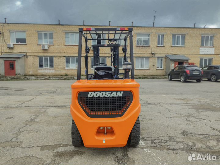 Вилочный погрузчик DOOSAN D35NX, 2023