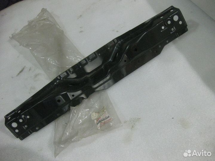 Панель передняя верхняя центральная Suzuki Grand V