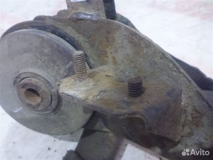 Подушка двигателя Mazda Xedos 6 седан 2.0 1994