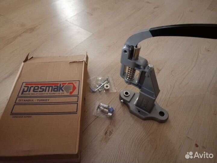 Пресс для пуговиц