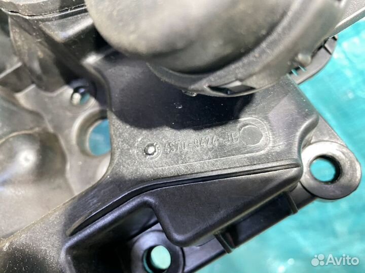 Клапанная крышка левая Discovery 3 2.7td 276DT