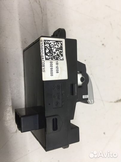 Кнопка стеклоподъемника задняя правая (Kia Optima)