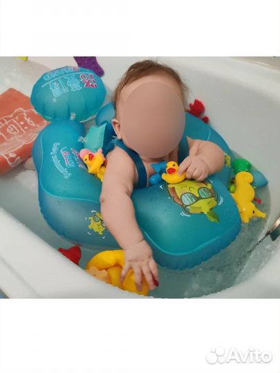 Круг для плавания младенцев