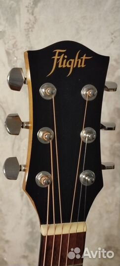 Акустическая гитара