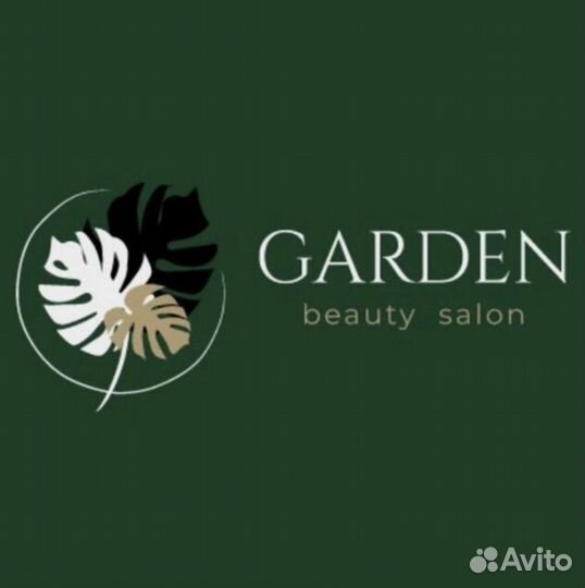 Модель на окрашивание волос и стрижки