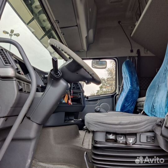 Volvo FH, 2004