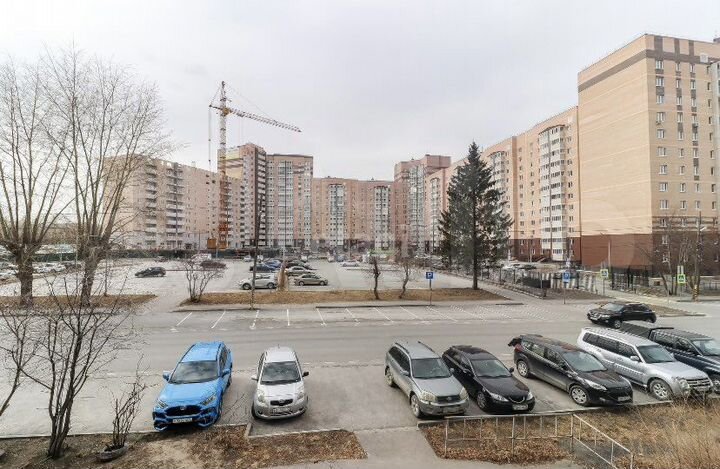 3-к. квартира, 96 м², 2/9 эт.
