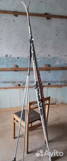 Лыжи и ботинки