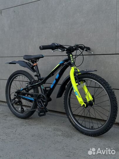 GT Stomper Ace 20’ /Aluminium/Shimano