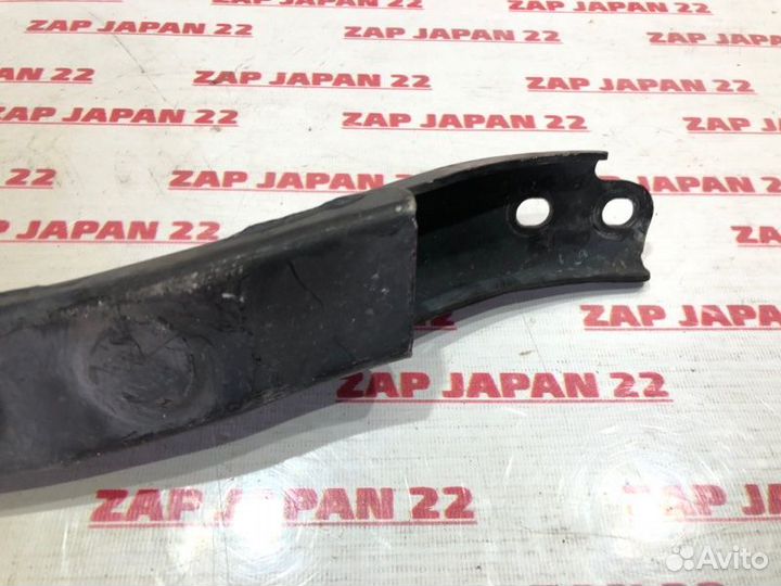 Крепление балки заднее правое Subaru Outback BS