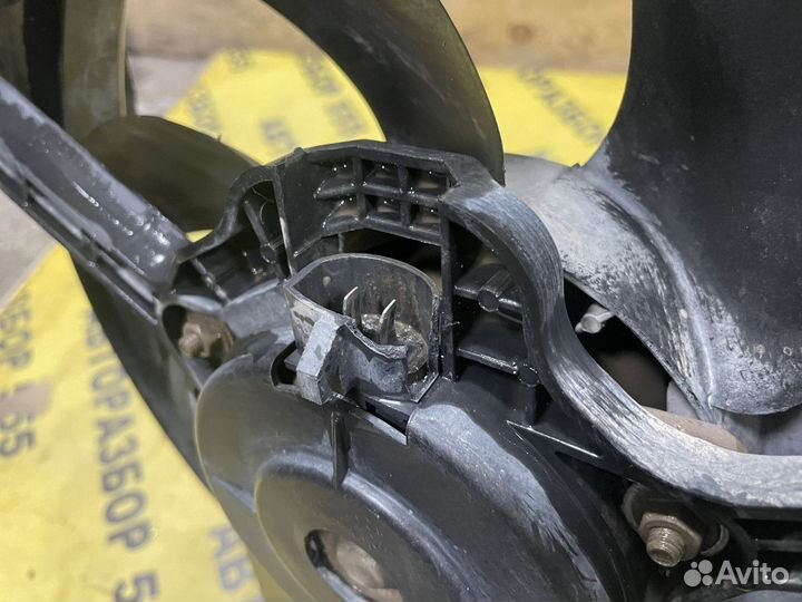 Диффузор с вентилятором Ford Fusion