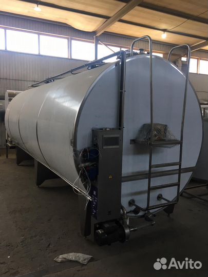 Охладитель молока закрытого типа 4000 литров