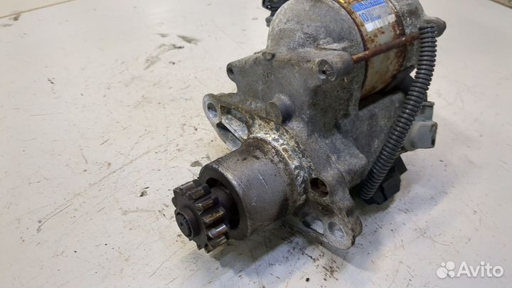 Стартер Toyota Avensis 1