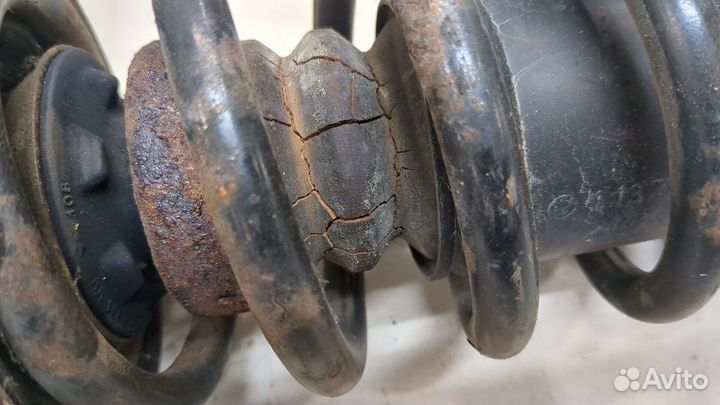 Амортизатор подвески левый задний BMW 7 E38