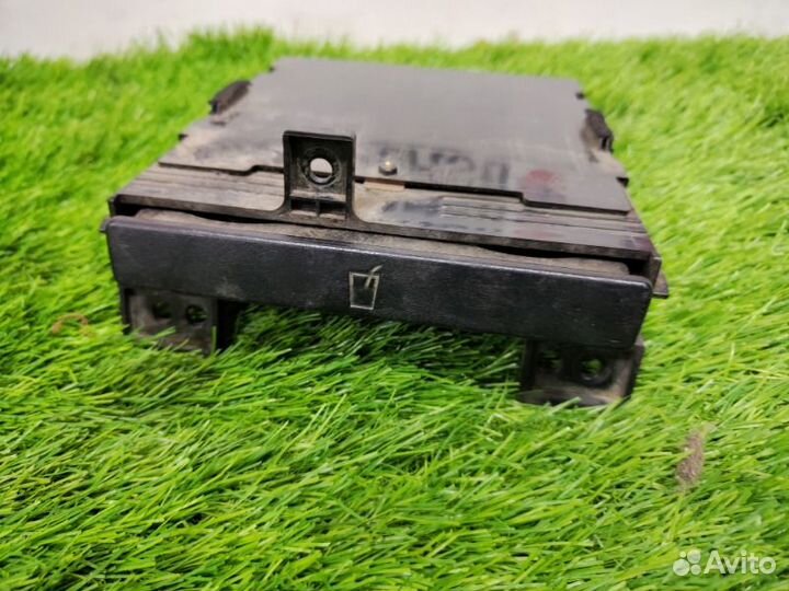 Подстаканник Nissan Almera Classic B10 2008