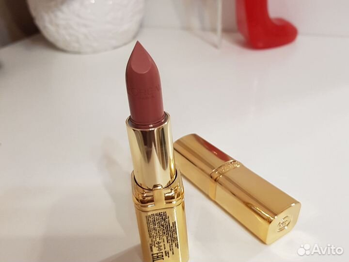 Губная помада L'Oreal paris, 302