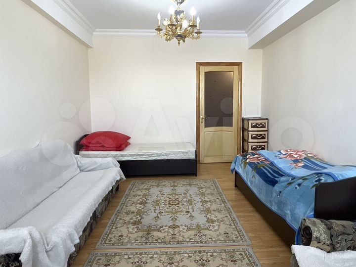 1-к. квартира, 42 м², 3/6 эт.