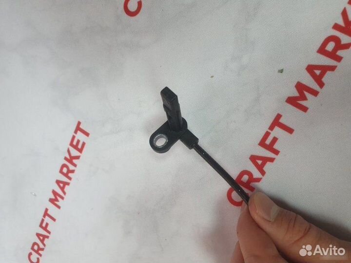 Датчик ABS передний левый Mitsubishi