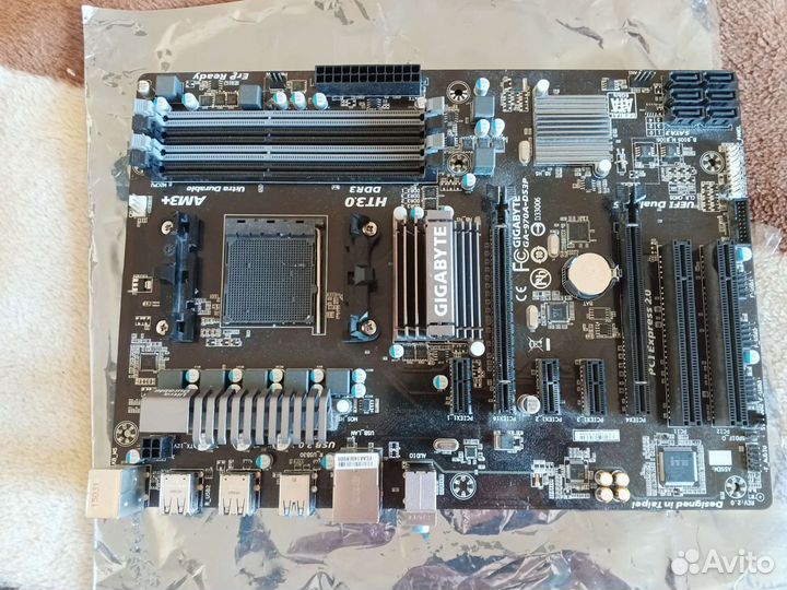 Материнская плата am3+