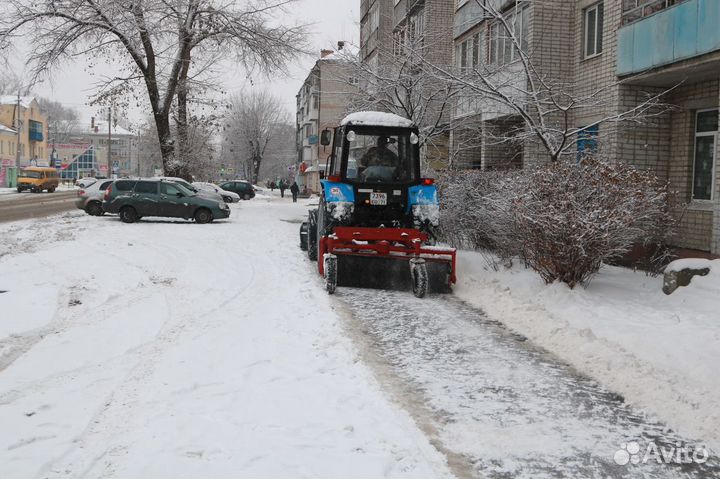 Аренда трактора уборка снега щётка + увлажнитель