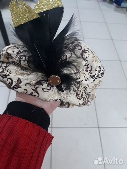 Костюм принца в отличном состоянии пошит из качест