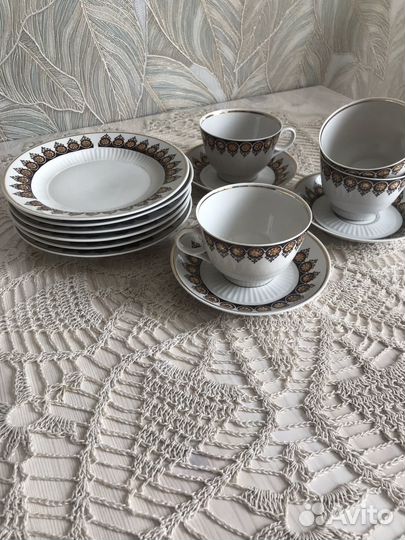 Набор фарфоровой посуды