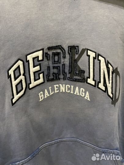 В наличии - Balenciaga be kind худи hoodie синий