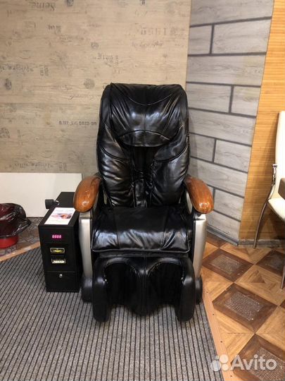Массажное кресло с купюроприёмником