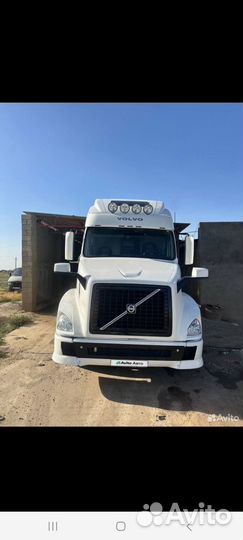 Volvo VNL 670, 2003