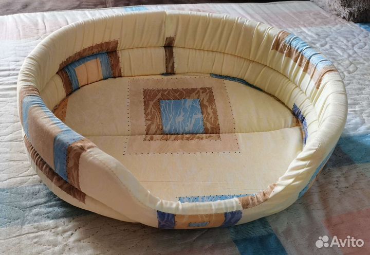 Лежанка для собак и кошек