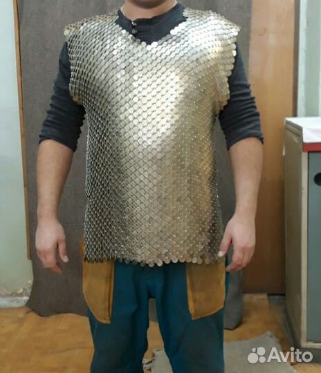 Жилет - кольчуга из монет