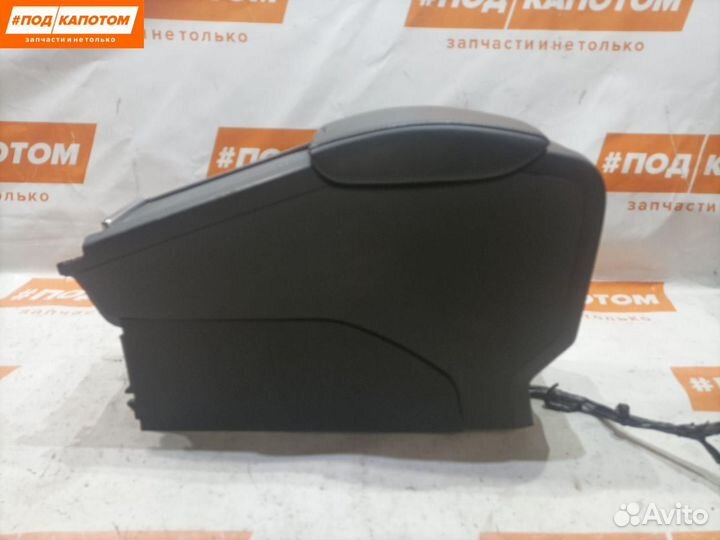 Центральный подлокотник Volvo S60 2 2012