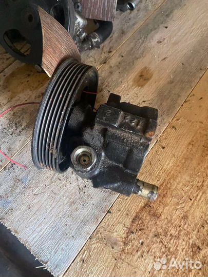 Насос гидроусилителя Renault Megane 1