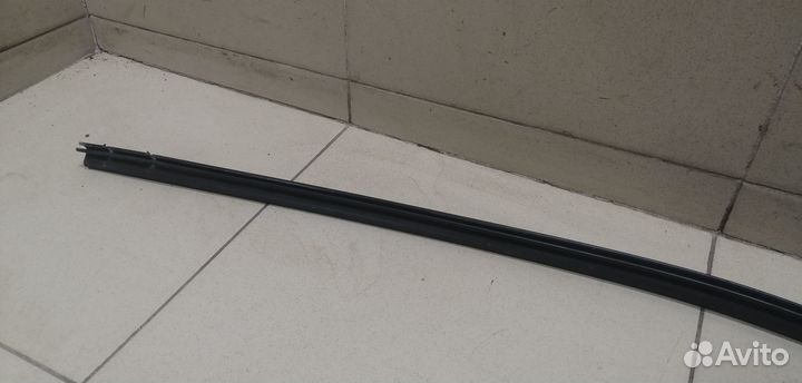 Уплотнитель капота Fusion 2002-2012