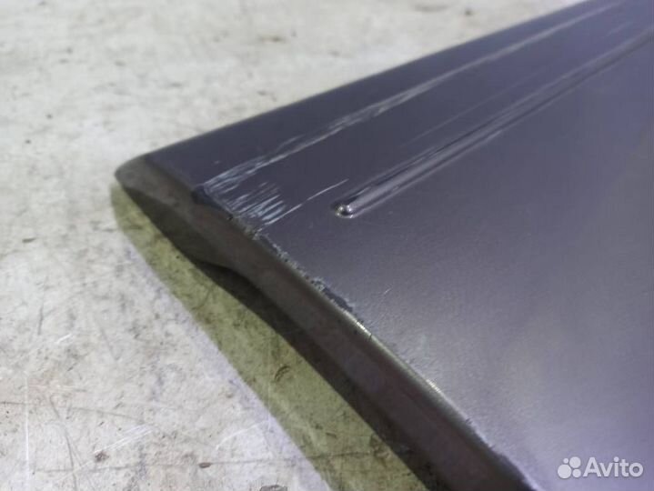 Накладка двери передней правой