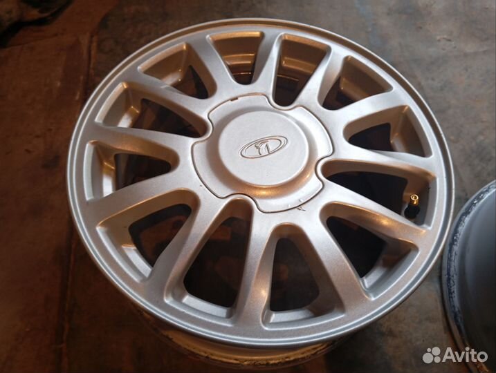 Диски r15 granta luxe