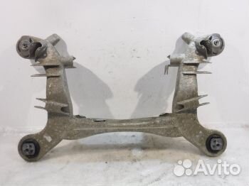 Балка задняя (подрамник)