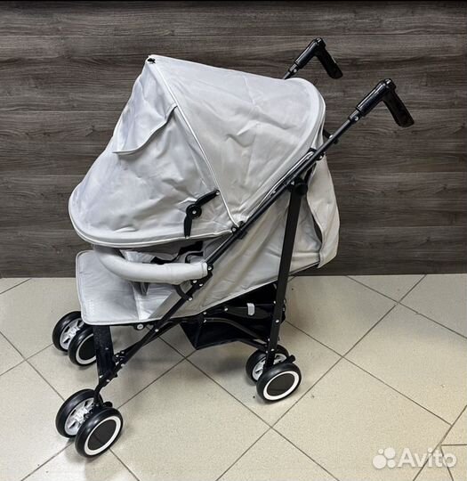 Новая коляска-трость Luxmom 1133