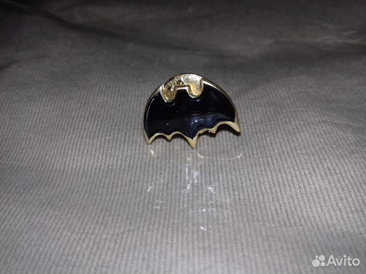 Значки на пиджак