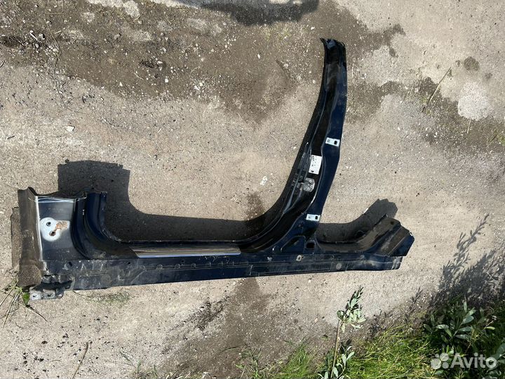 Порог левый Ford Focus 3