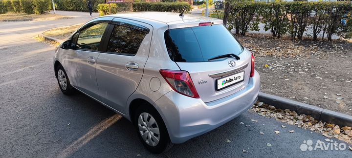 Toyota Vitz 1.0 CVT, 2013, 30 000 км