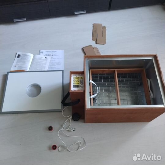 Инкубатор для яиц бу