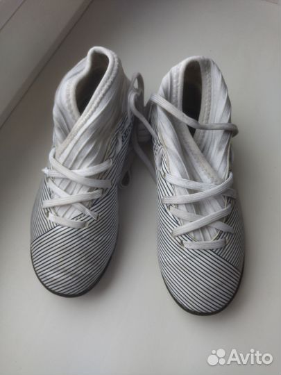 Футбольные бутсы сороконожки 29 размер adidas