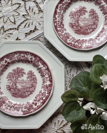 Винтажные английские тарелки, монохром