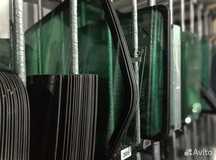 Стекло кабины xcmg RP603